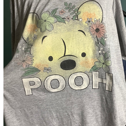 Disney Winnie the Pooh Graphic T-Shirt Women’s 3X — Plus Size, Floral, Casual