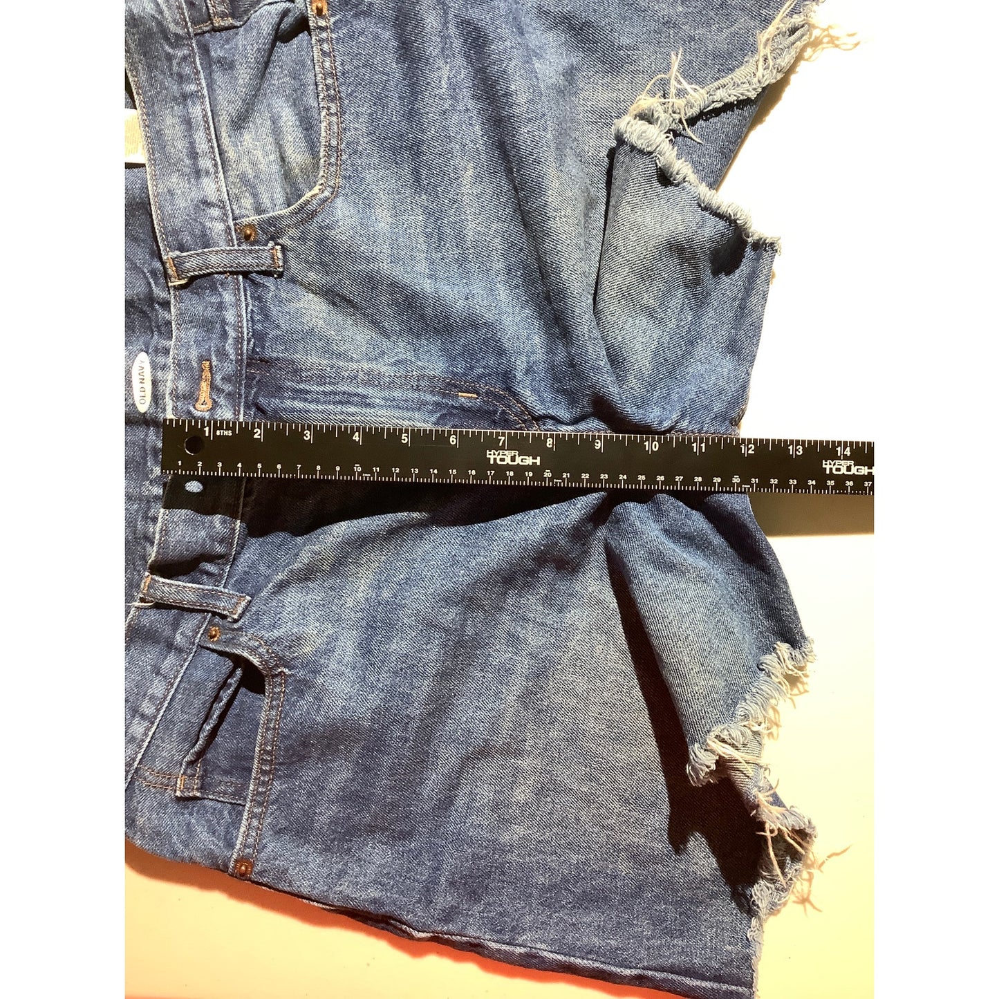 Old Navy Denim Shorts Women’s Size 14 – Classic, Frayed, 100% Cotton