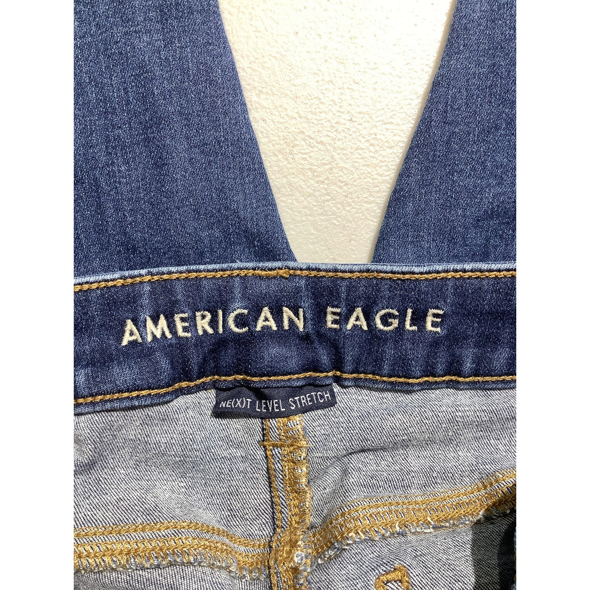 American Eagle Women's 6 Short Dark Blue Jegging Stretch Jeans