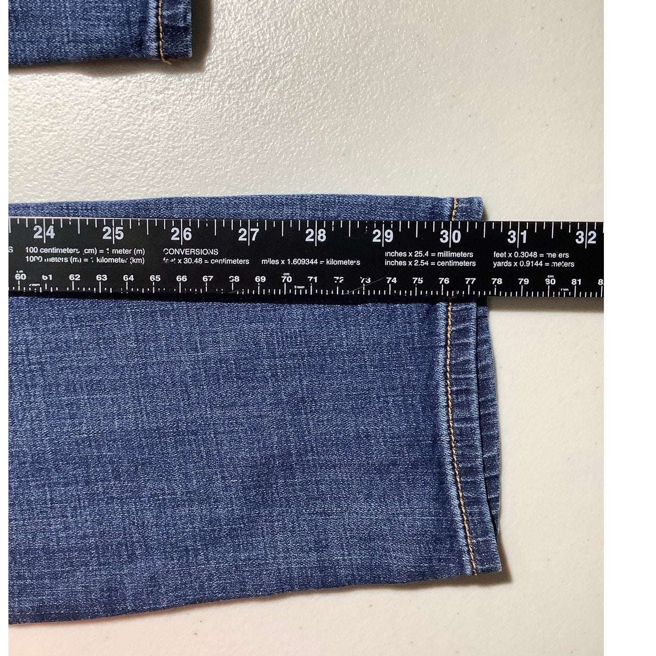 American Eagle Dark Wash Skinny Jeans Women’s 6 Regular — Y2K, Casual, Classic