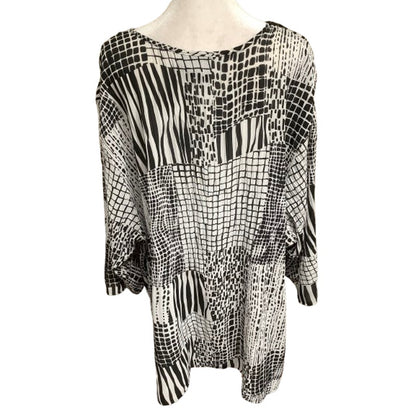 Maggie Barnes 3/4 Sleeve Black and White Tunic with Beaded Neckline 2X Artsy