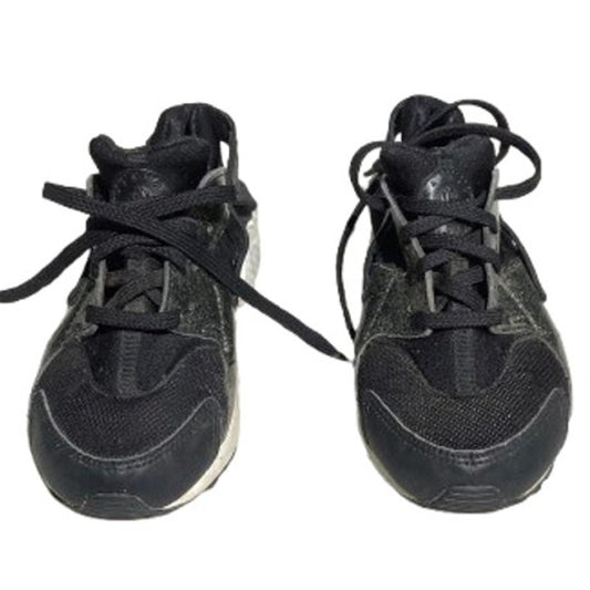 Nike Huarache Run Youth 1Y – Athletic, Sneakers, Comfort