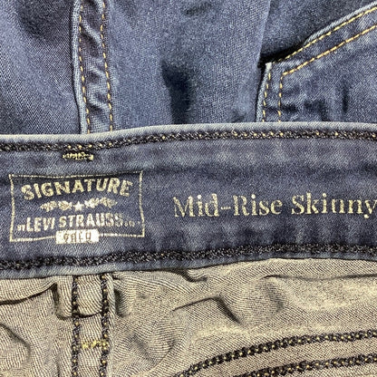 Levi’s Signature Skinny Jeans Men’s Size 31x32 — Casual, Modern, Slim