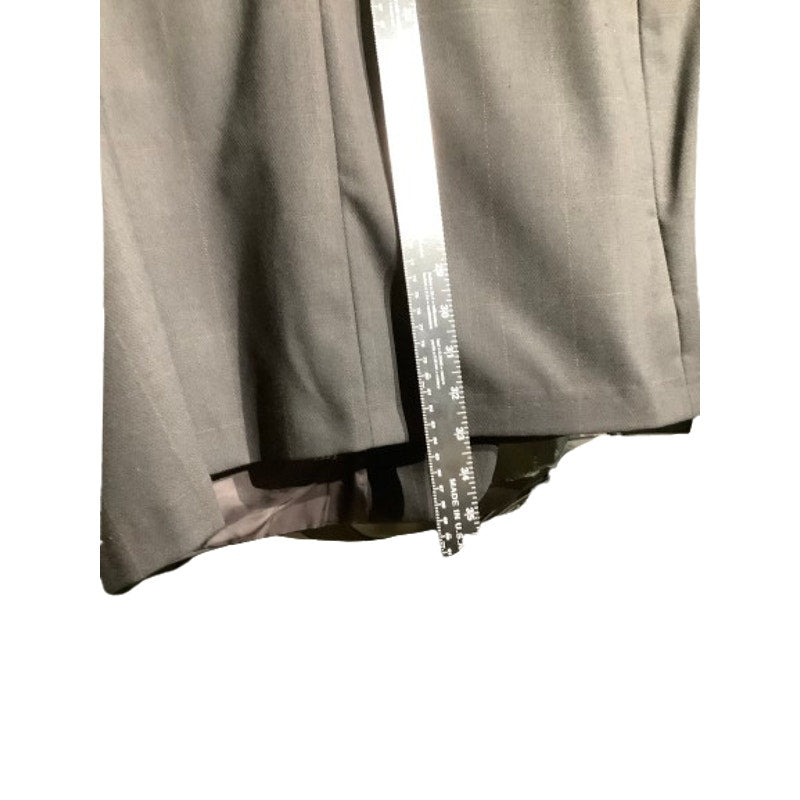 Burberry Striped Wool Suit Men’s Size 48L— Classic , Timeless, Luxury Formalwear