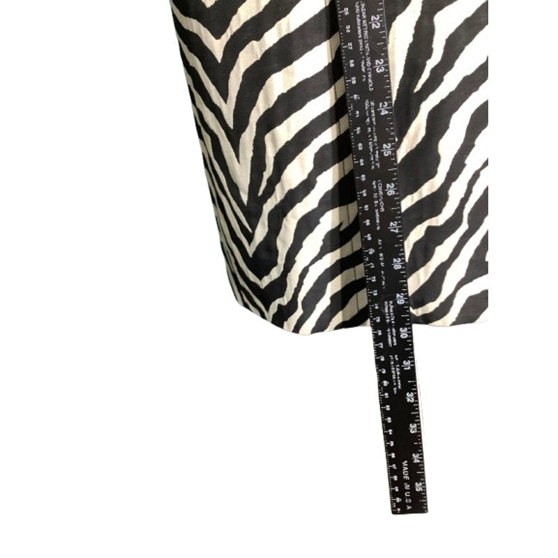 Trina Turk Size 2 Robe Fit Double Breasted - Chic, Bold, Luxurious