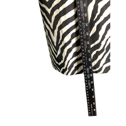 Trina Turk Size 2 Robe Fit Double Breasted - Chic, Bold, Luxurious