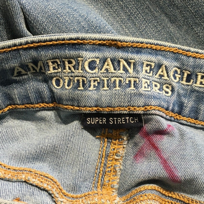 American Eagle Light Wash Jeggings Size 2 Long - Y2K, Casual, Stretch