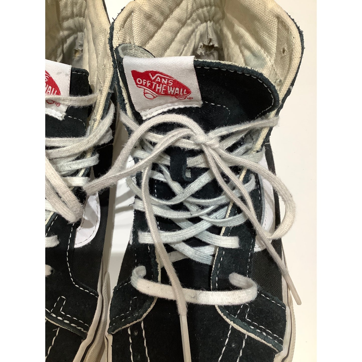 Vans Black & White High-Top Sneakers Size 8 Men's – Streetwear, Skater, Classic