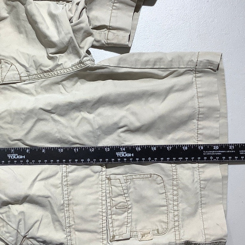 Tommy Bahama Men’s Light Khaki Cargo Shorts Size XL — Casual, Relaxed, Utility