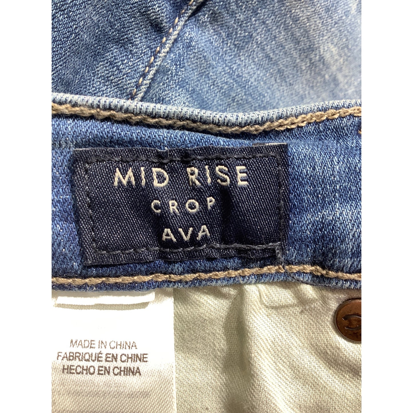 Lucky Brand Mid Rise Crop Jeans Women’s Size 2 / 26 — Casual, Stretch, Slim Fit