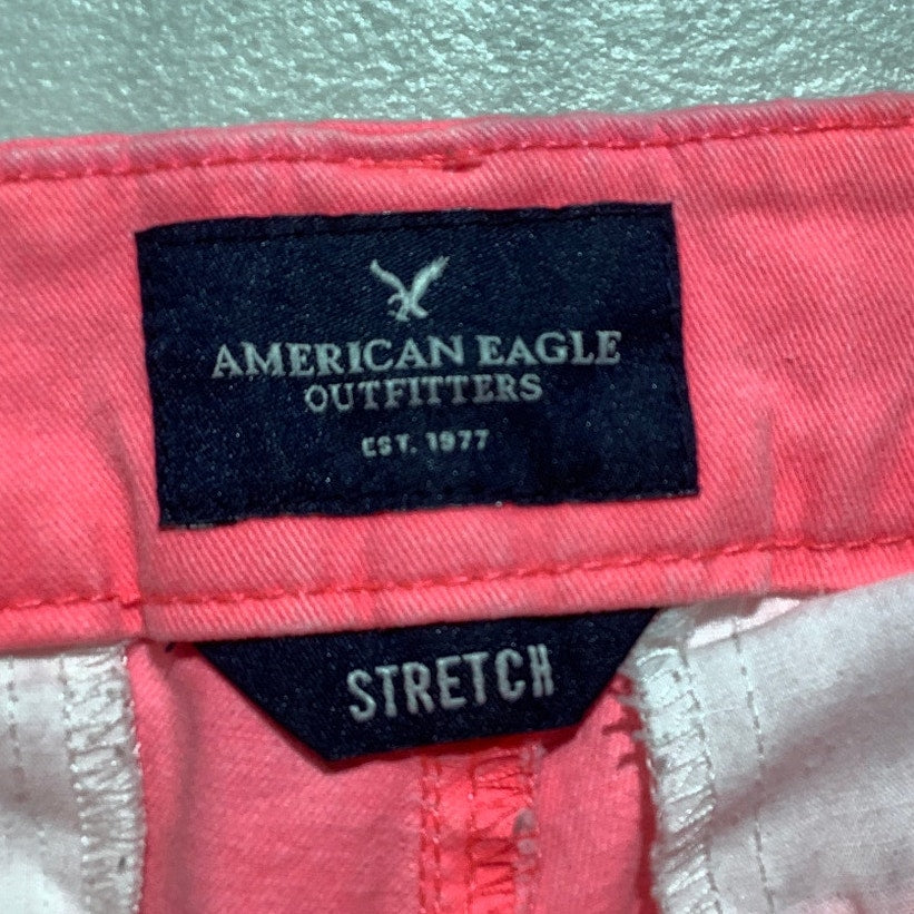 American Eagle Electric Pink Midi Chino Shorts Women’s 6 — Preppy, Y2K, Summer