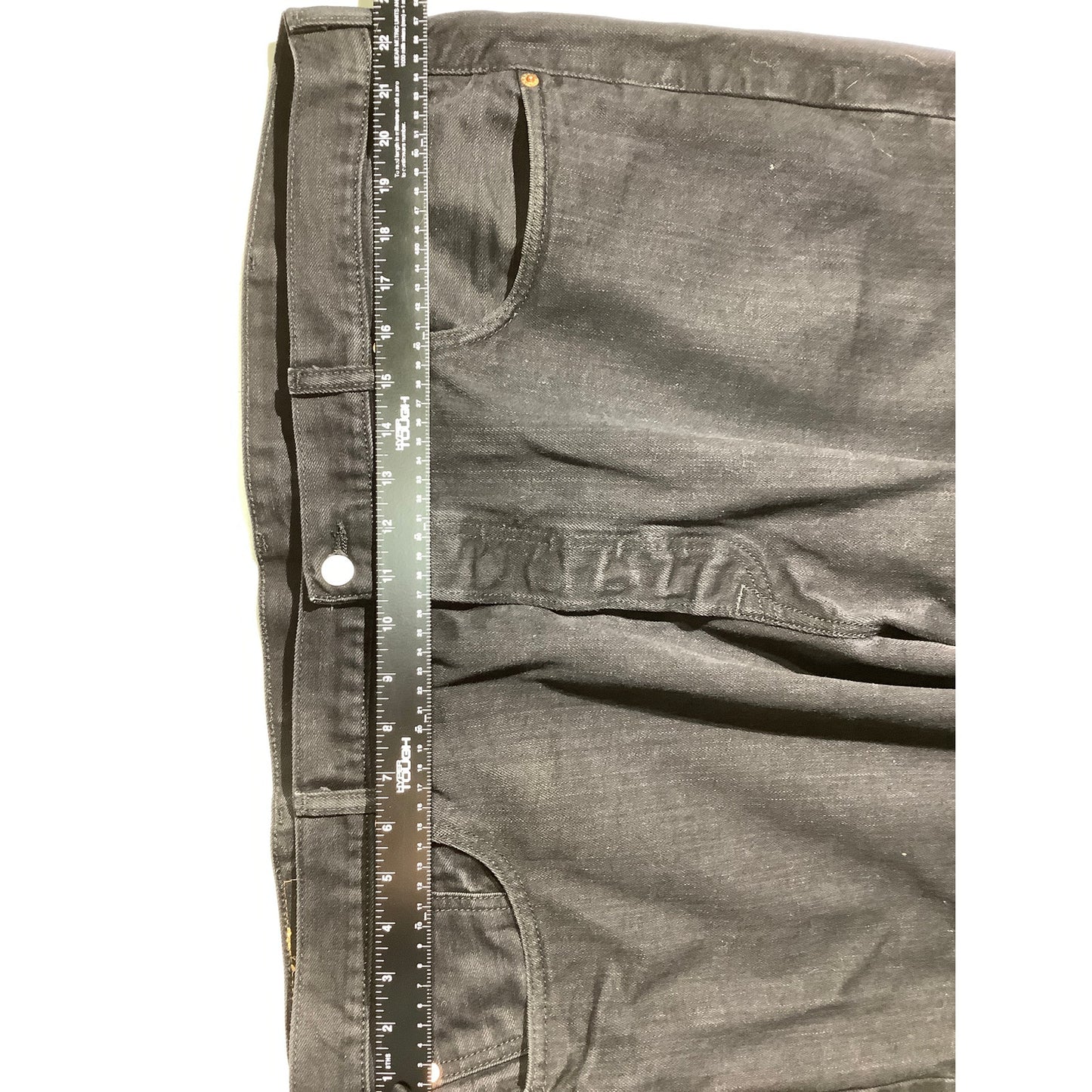 Levi’s 501 Jeans Black Men’s 46W x 30L — Straight Leg, Button Fly, Classic Denim