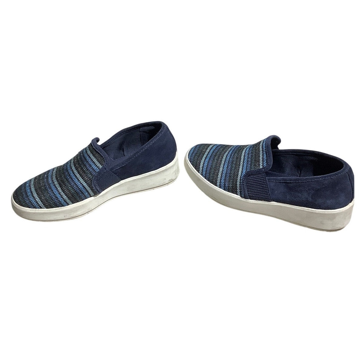 Clarks Layton Striped Slip-On Sneakers Women’s 7.5 — Casual, Travel, Coastal