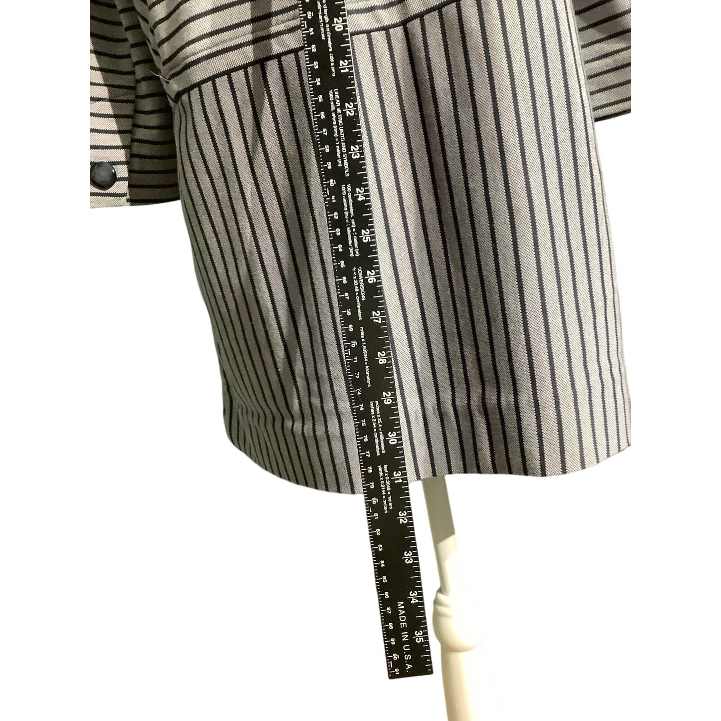 Cabi Gray Black Striped Car Coat Women’s M — Coastal, Preppy, Minimalist