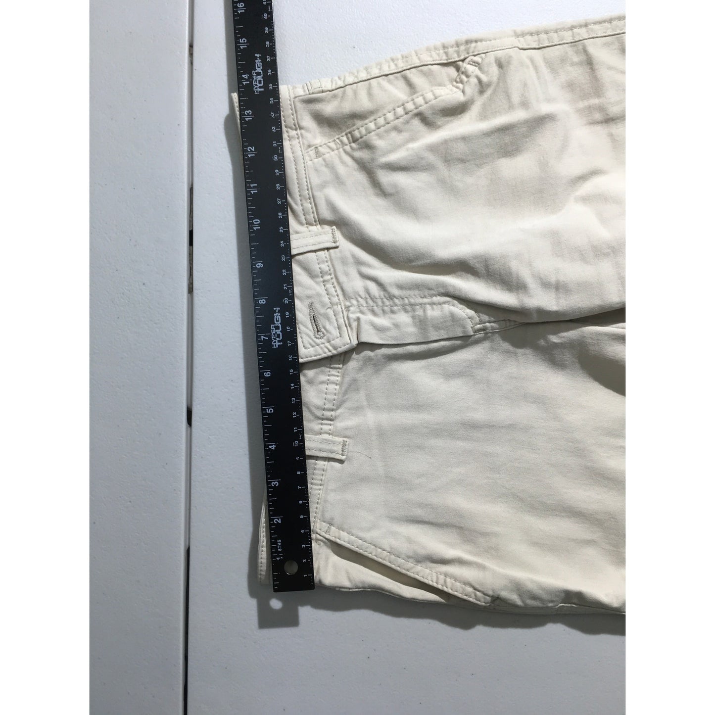 Lacoste Beige Cargo Bermuda Shorts Size 34/S - Preppy, Casual, Sporty