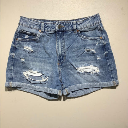 Refuge Denim Women's 5 Light Wash High Rise Distressed Frayed Cuff Shorts