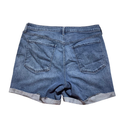 Old Navy High Rise Denim Shorts Women’s Size 18 – Casual, Rolled Hem, Stretch