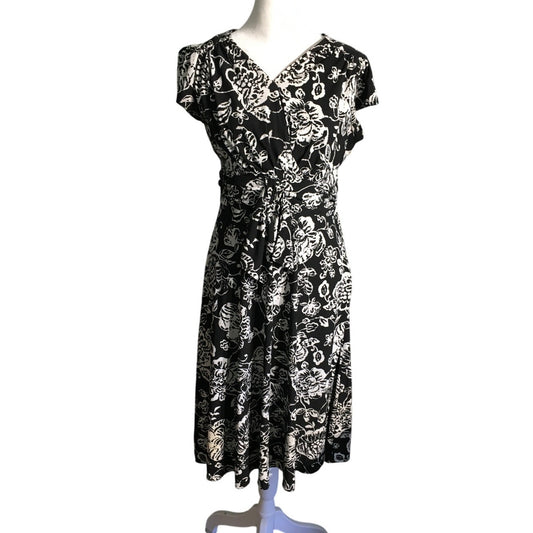Jones Wear Black/White Floral Dress Size 12 – Classic, Cottagecore, Feminine