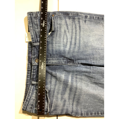 Levi’s Classic Straight Leg Jeans Women’s Size 14 / 32 — Curve, Denim, Casual