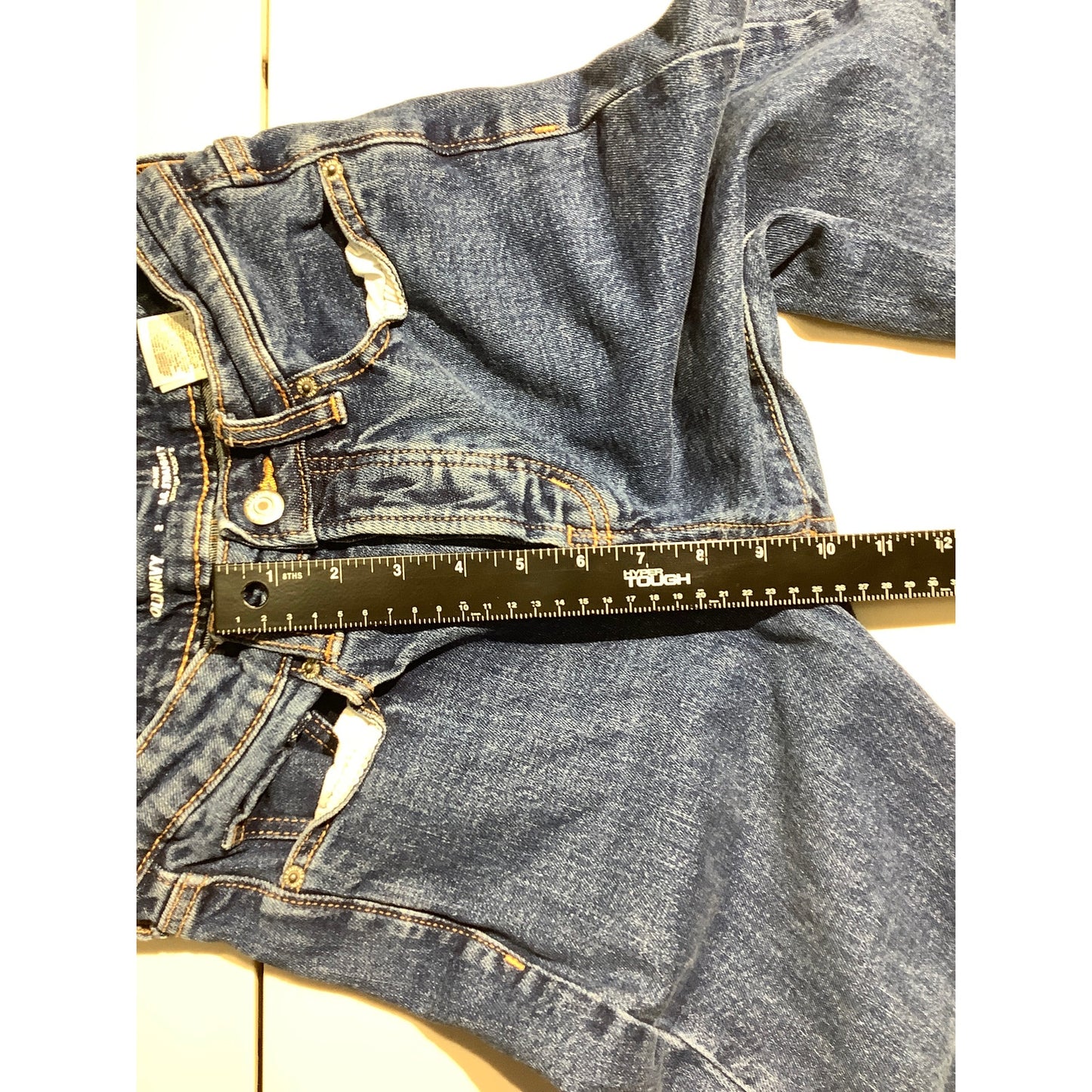 Old Navy High-Rise OG Straight Jeans Women's Size 2— Classic, Casual, Minimalist
