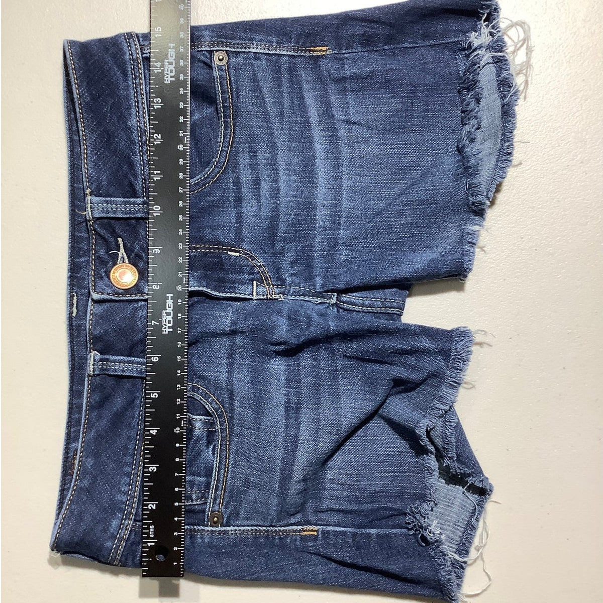 American Eagle Women's 2 Dark Wash Distressed Frayed Cutoff Denim Shorts