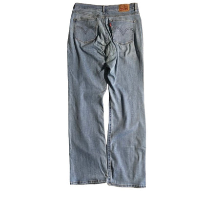 Levi’s Light Wash Classic Boot Jeans Size 8 - Vintage, Casual, Timeless