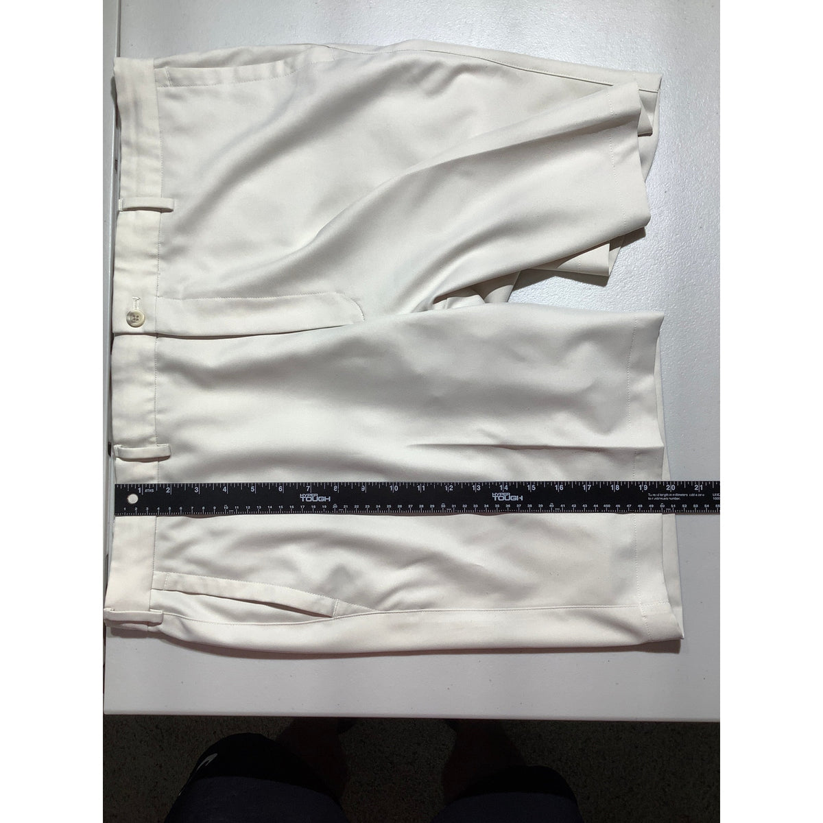 Peter Millar Stretch Chino Shorts Men’s Size 40 — Classic, Golf, Performance
