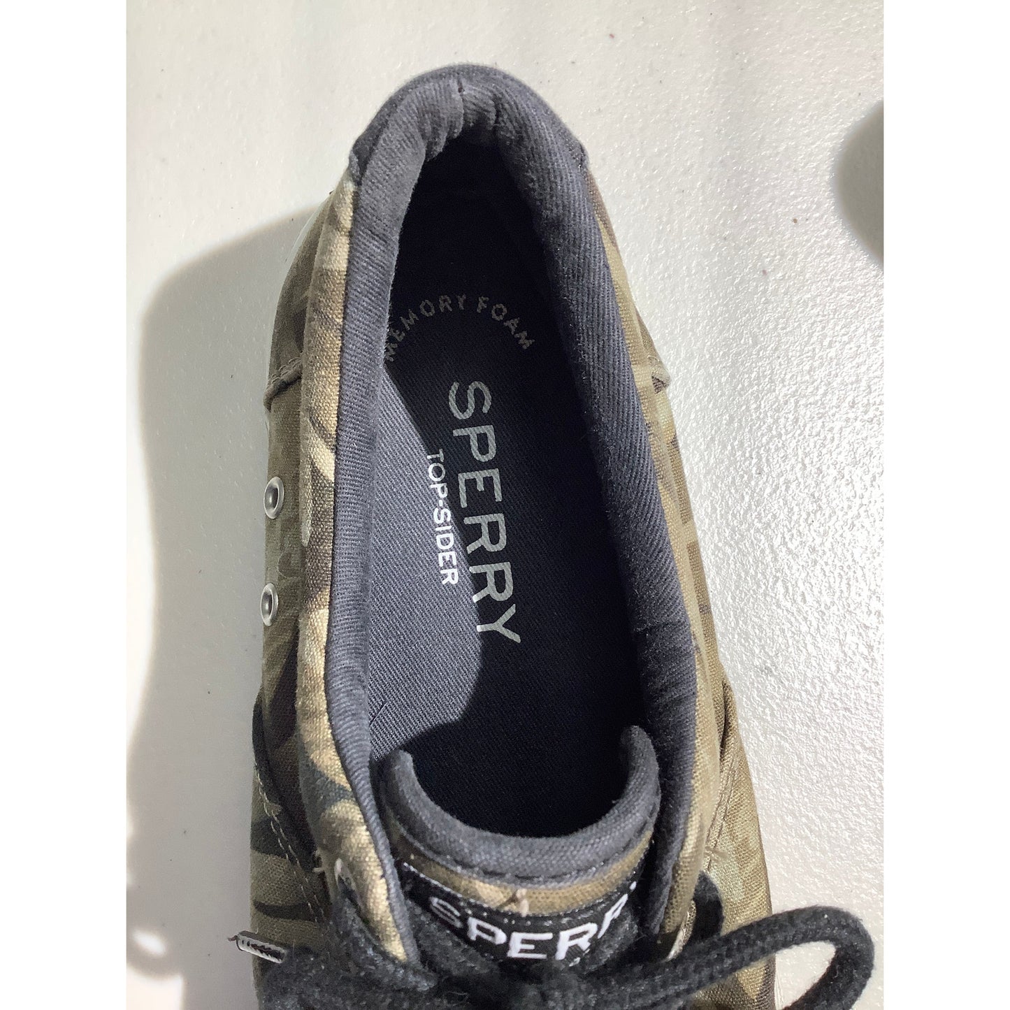 Sperry Leaf Pattern Canvas Sneakers Men 8.5 — Casual, Memory Foam, Boat Style