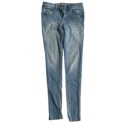 American Eagle Light Wash Jeggings Size 2 Long - Y2K, Casual, Stretch