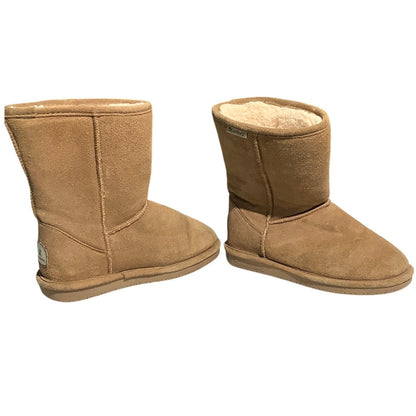 Bearpaw Ella Short Winter Boots Suede Women’s 9 — Cozy, Classic, Cold-Weather