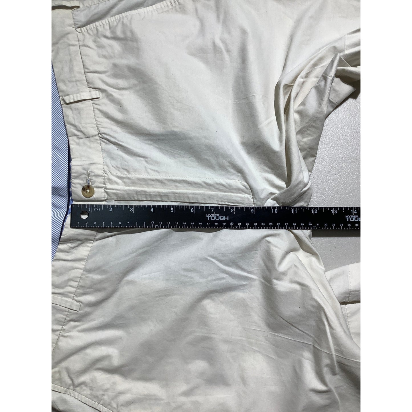 Peter Millar Ivory Lightweight Shorts Men’s Size 40 — Golf, Casual, Classic