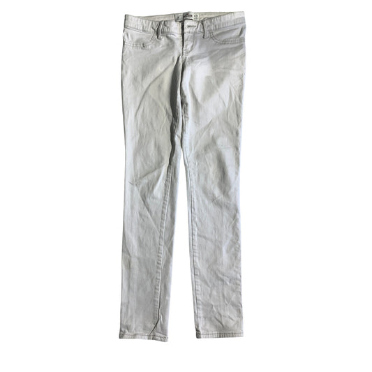 Hollister Off White Jeans Women’s 26W 31L - Coastal, Chic, Casual