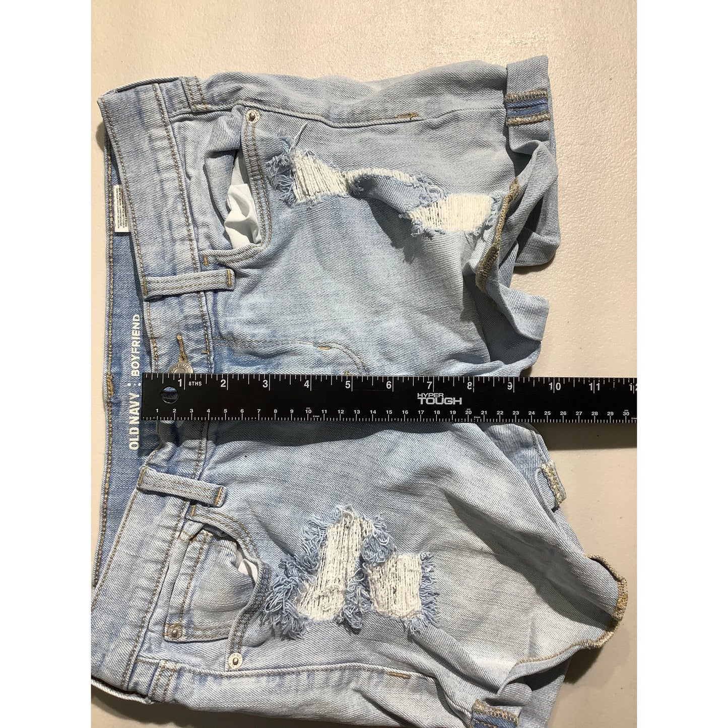 Old Navy Light Wash Denim Shorts Women’s 6 – Boyfriend, Distressed, Rolled Hem