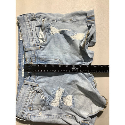 Old Navy Light Wash Denim Shorts Women’s 6 – Boyfriend, Distressed, Rolled Hem