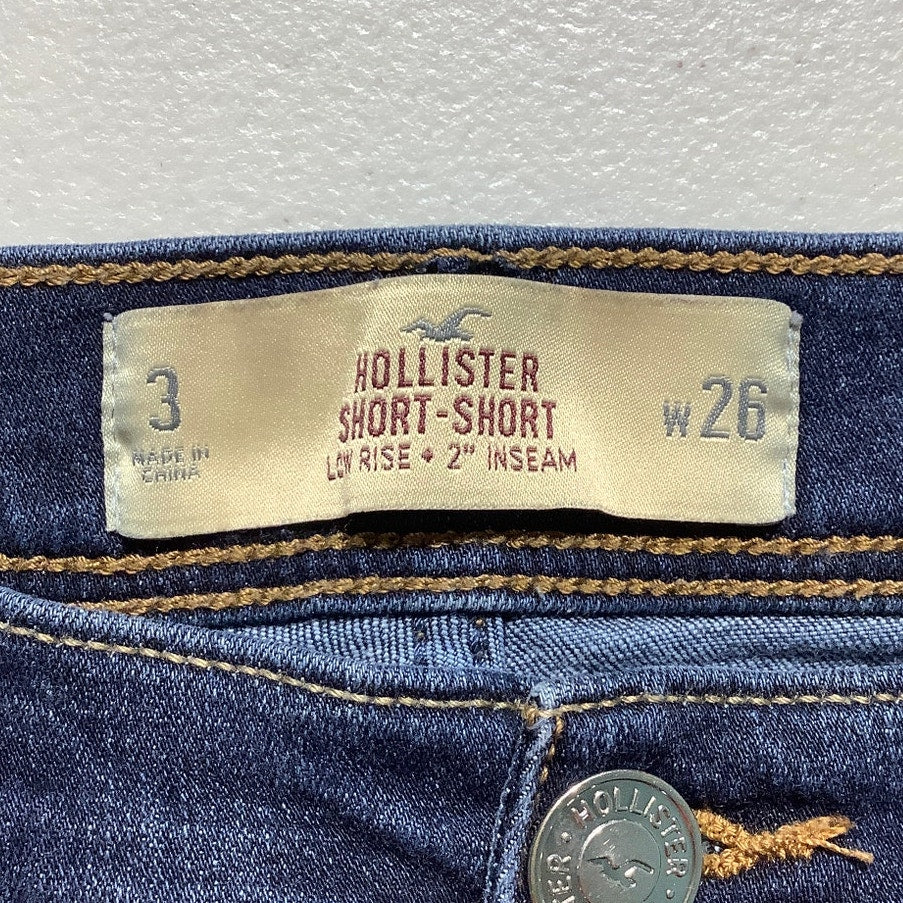 Hollister Distressed Denim Shorts Women’s 3 (26W) – Low Rise, Frayed Hem, Casual
