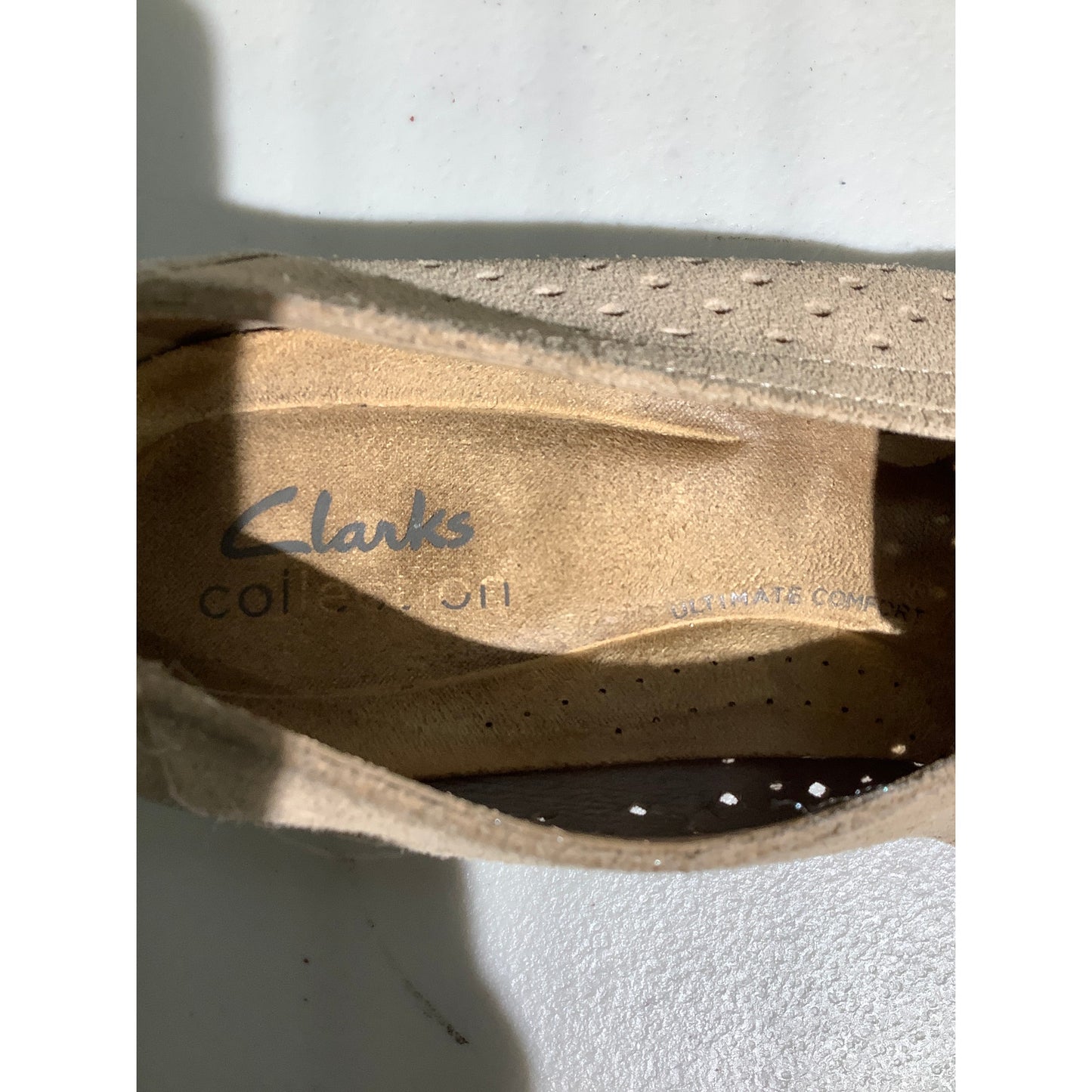 Clarks Loafer Flats Women’s Size 8.5 – Perforated, Slip-On, Comfort